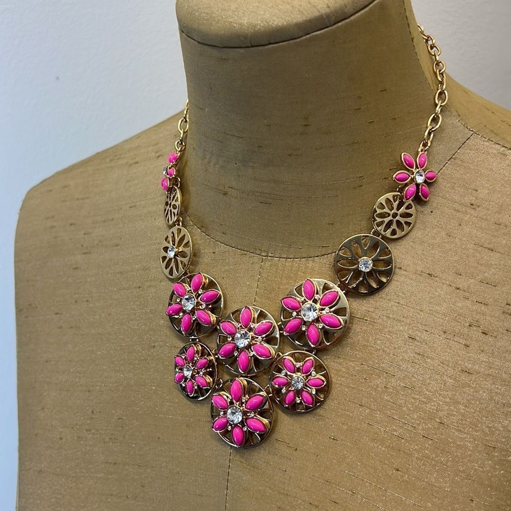 kate spade Eyelet Garden Flower Statement Necklace